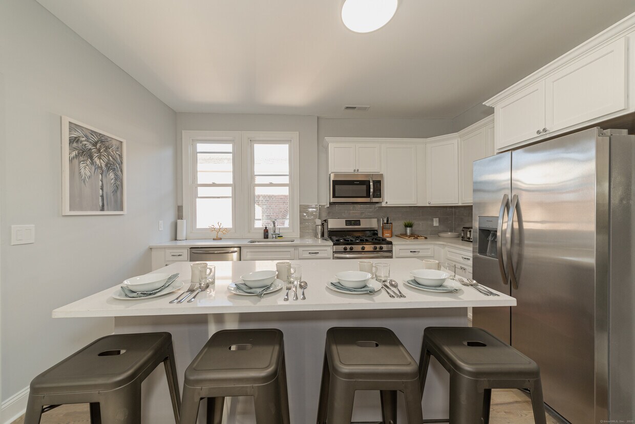 Foto principal - 708 Orange St