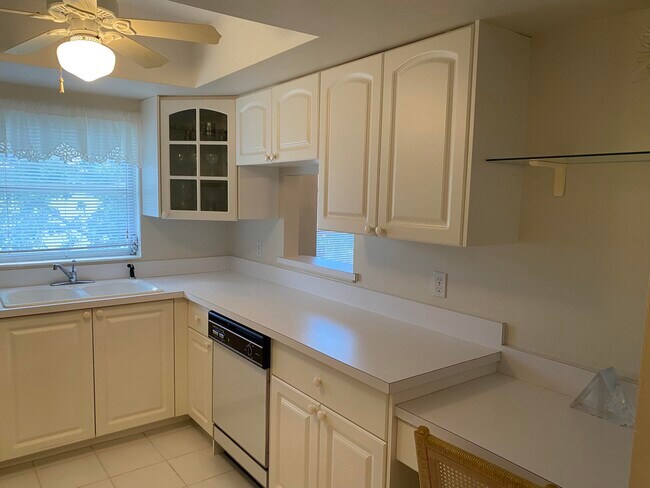 Foto del edificio - 2950 SE Ocean Blvd