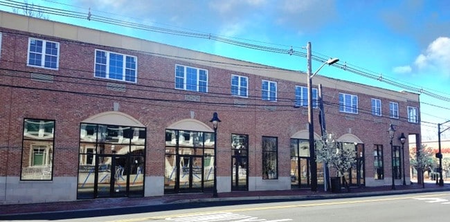 Building Photo - 1609-1611 Springfield Ave