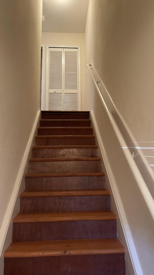 Building Photo - 1741 Biscayne Bay Cir
