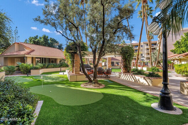 Foto del edificio - 4200 N Miller Rd