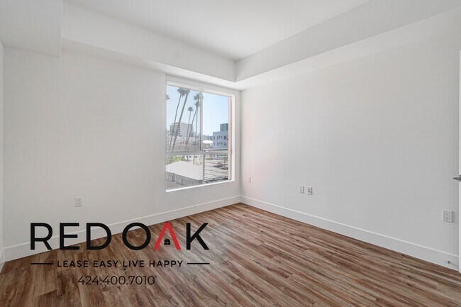 Foto del edificio - 453 S Kenmore Ave