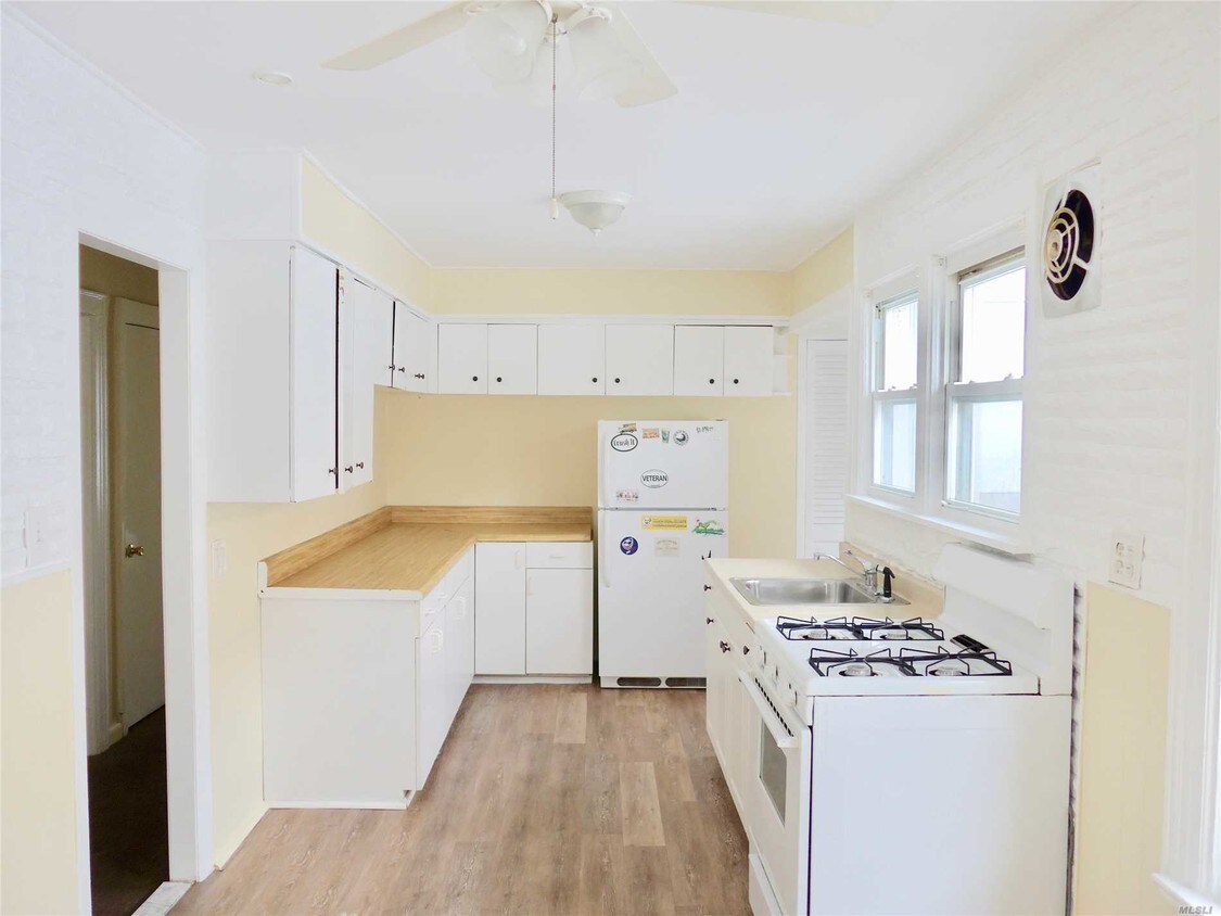 Foto principal - 93 Georgia Ave