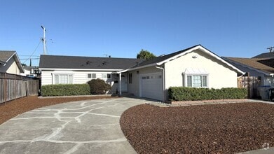 Building Photo - 1403 S Blaney Ave