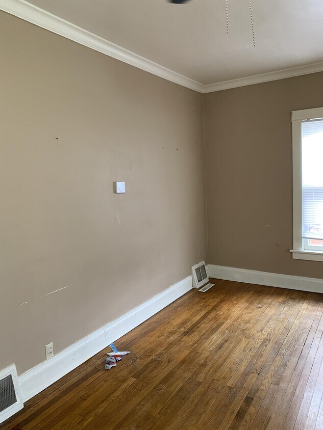 Primary Photo - 1721 3rd Ave SE