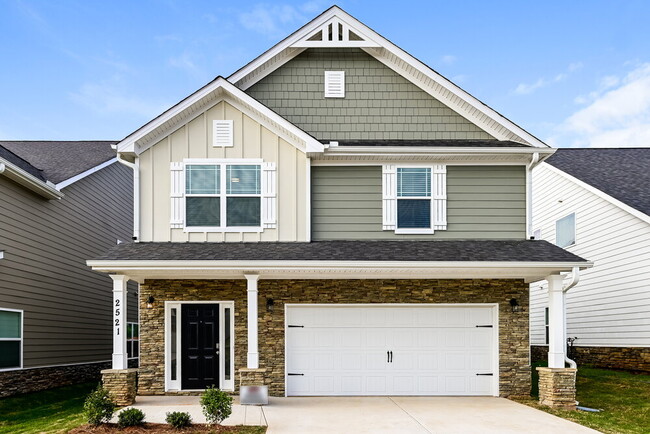 Building Photo - 556 US-19