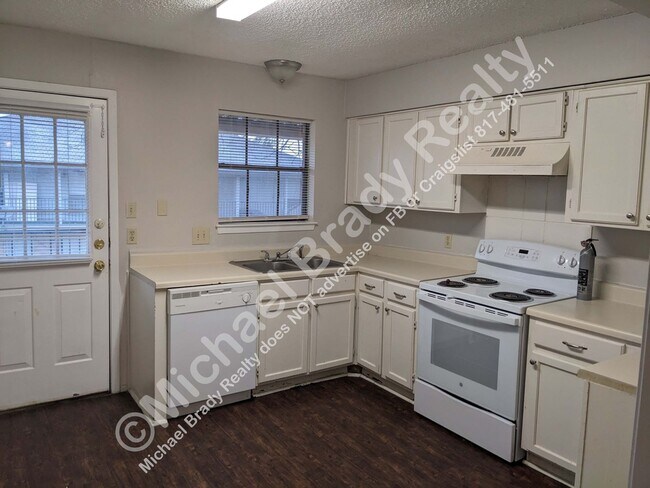 Foto del edificio - 2 Bedroom 2 bath unit