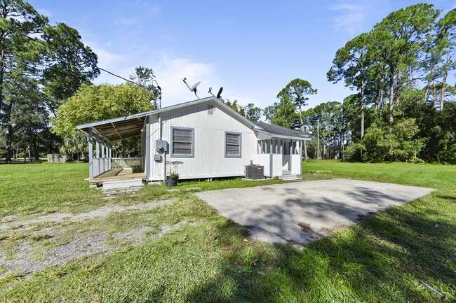 Building Photo - 135 Mccallman Rd