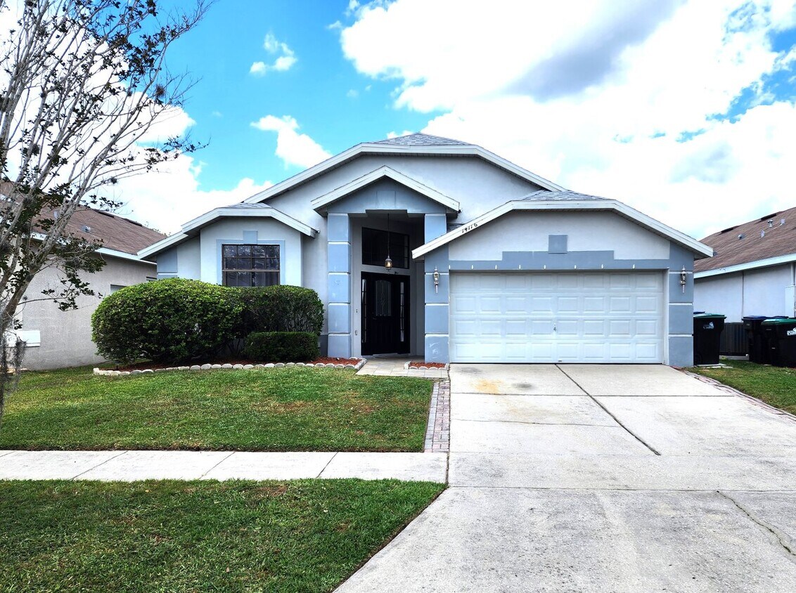 Primary Photo - Open Spacious Floor Plan; Vaulted Ceiling;...