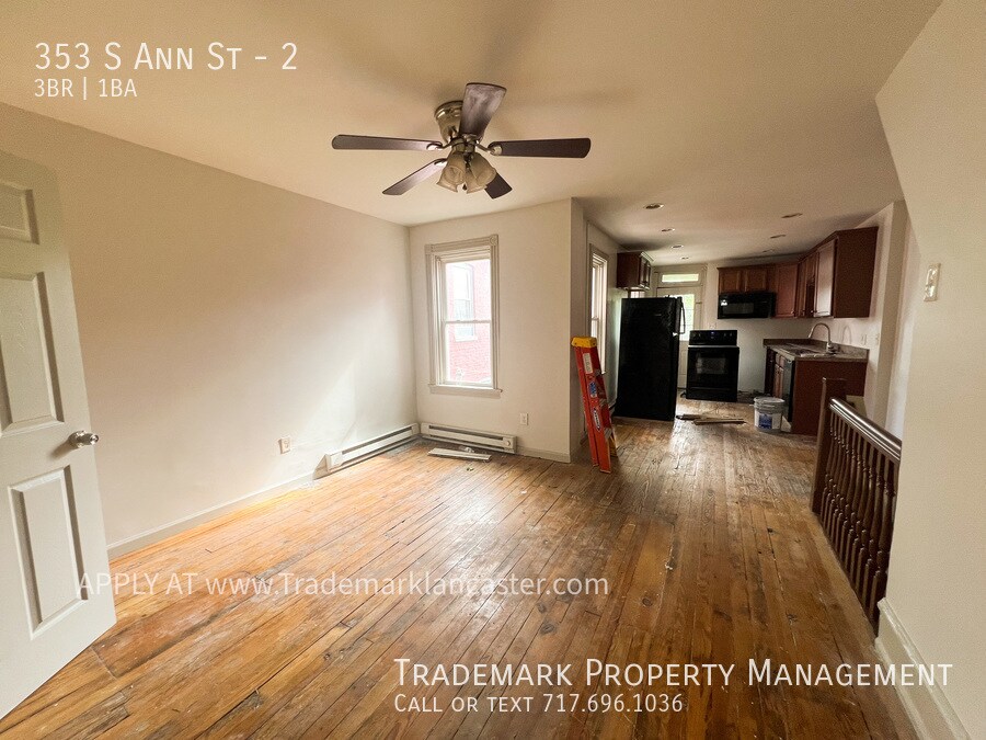 Primary Photo - Nice 3 Bedroom Apartment