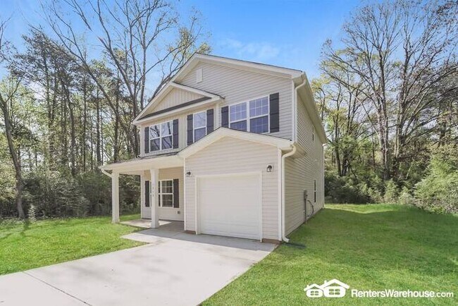 Building Photo - large 4 bed 2.5 bath home