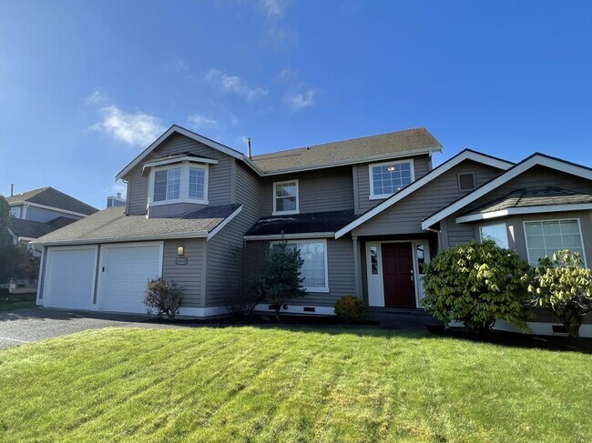 Building Photo - 34509 10th Ave SW
