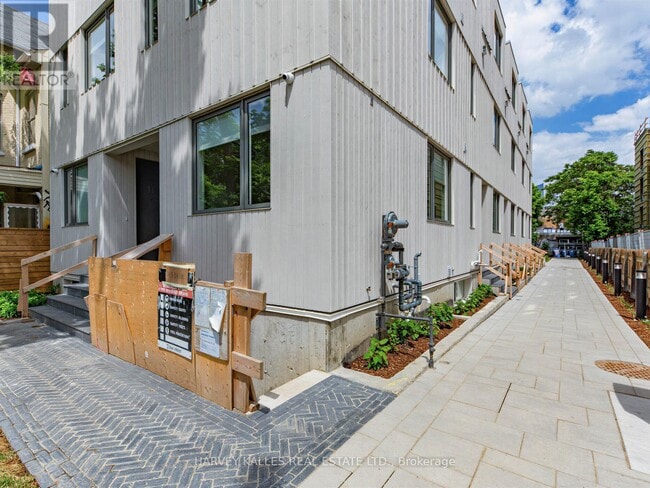Building Photo - 45 Bellevue Ave
