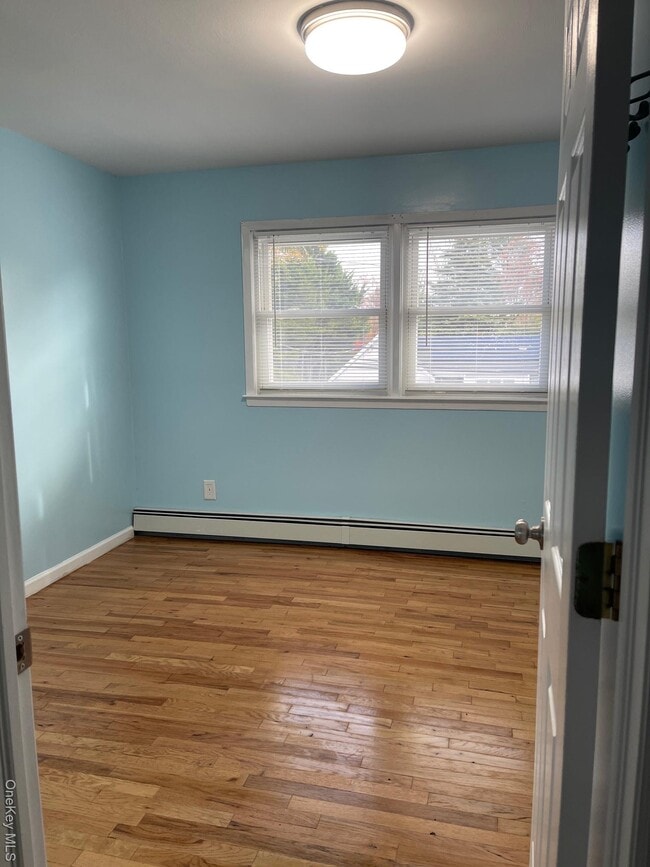 Building Photo - 14 Pine Acres Blvd