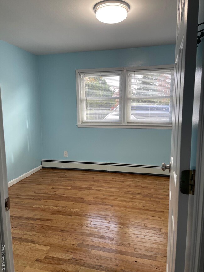 Foto del edificio - 14 Pine Acres Blvd