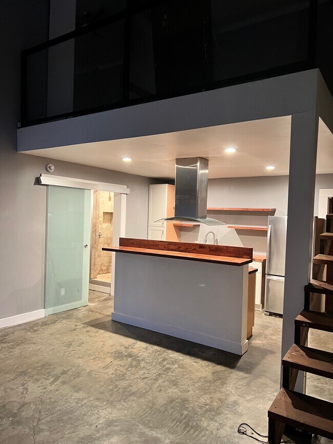 Foto del edificio - 1254 E 12th St