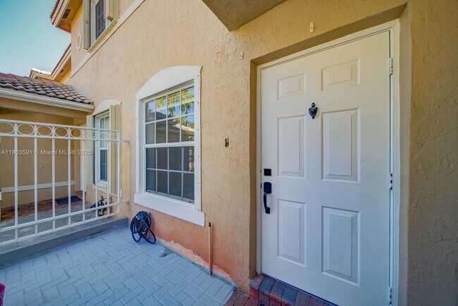 Foto del edificio - 2210 NW 171st Terrace