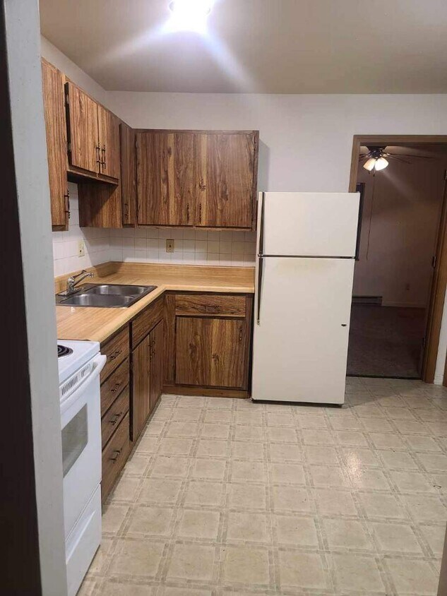 105 Pelican Dr, Park Hills, MO 63601 Apartments in Park Hills, MO