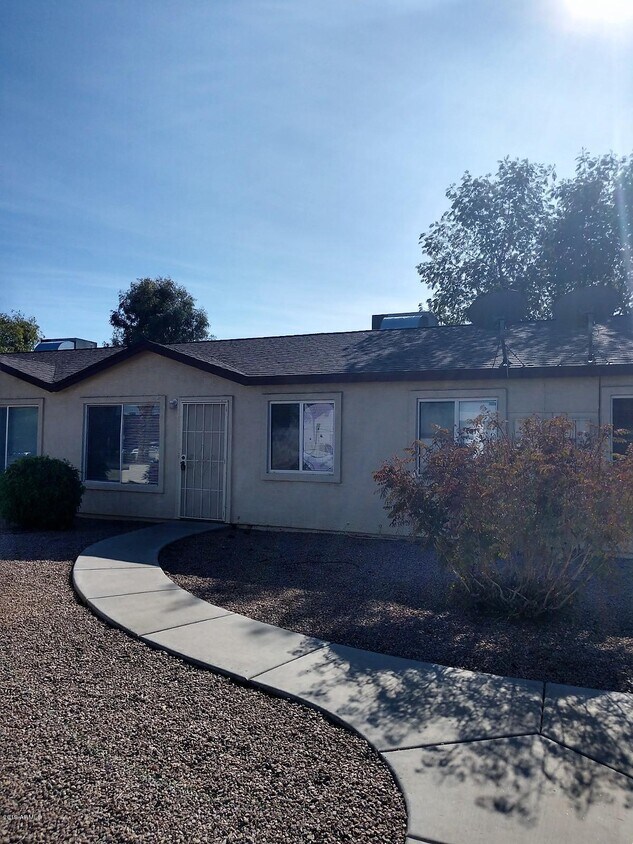 Primary Photo - 6711 W Osborn Rd