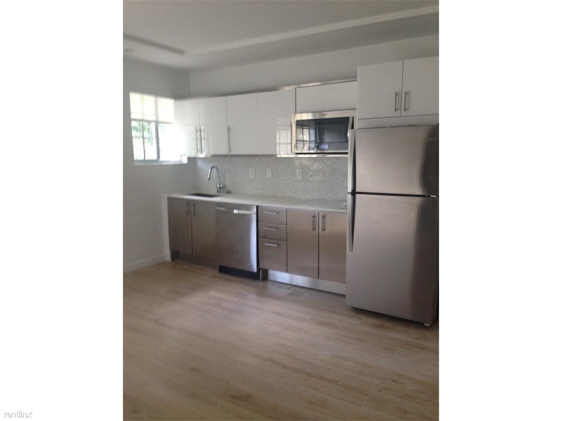 Foto del edificio - 700 16th St