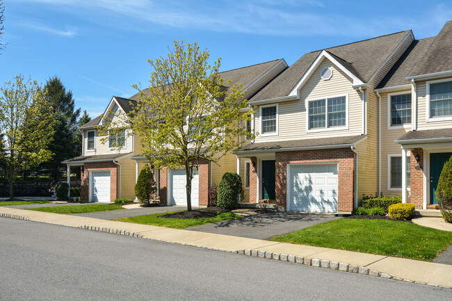 Linden Court- 3 Bedroom Townhomes - Bethlehem Apartments