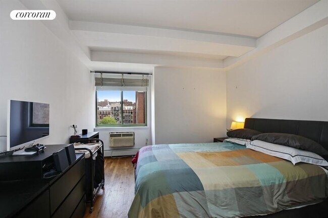 Foto del edificio - 416 E 11th St