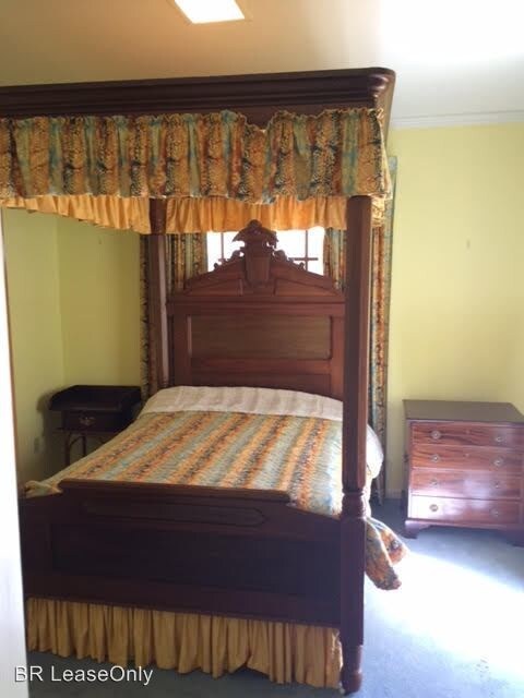 Building Photo - 5 br, 3.5 bath House - 7656 Rienzi Blvd