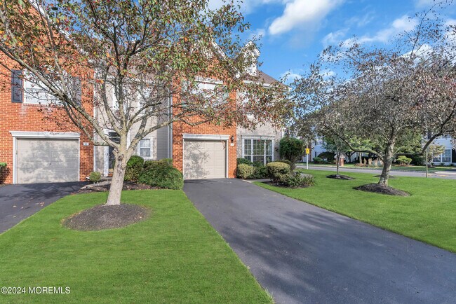 Foto del edificio - 2 Charles Ct