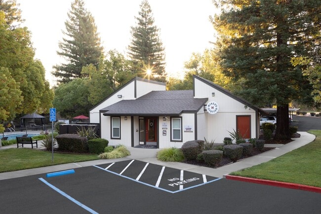 Building Photo - Miner's Station