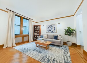 Building Photo - METROPOLITAN AVENUE