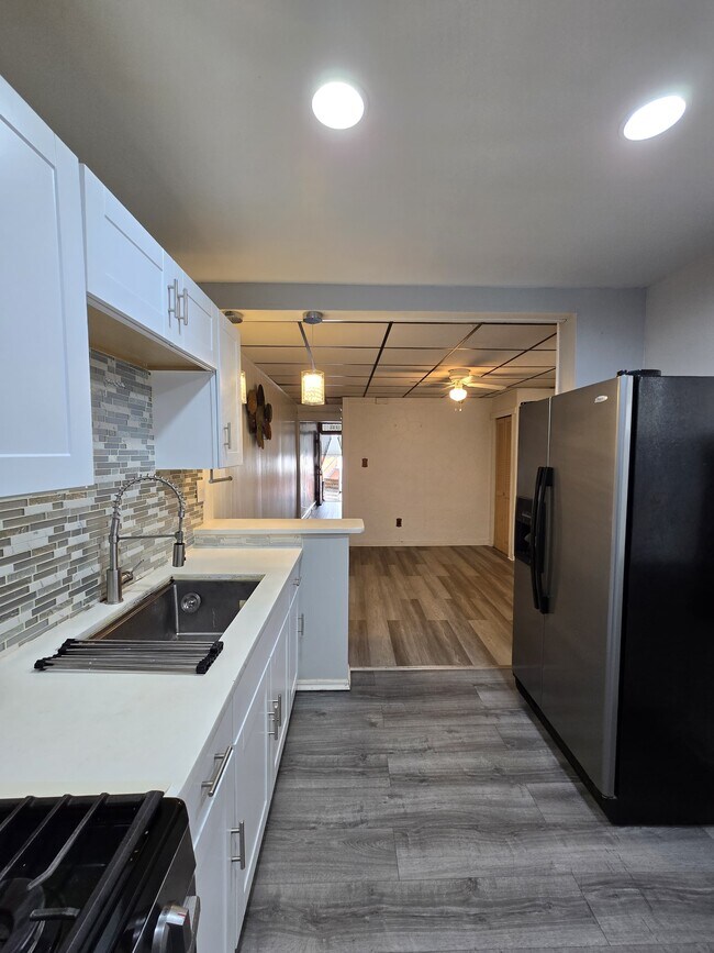 Foto del edificio - 1251 N 11th St