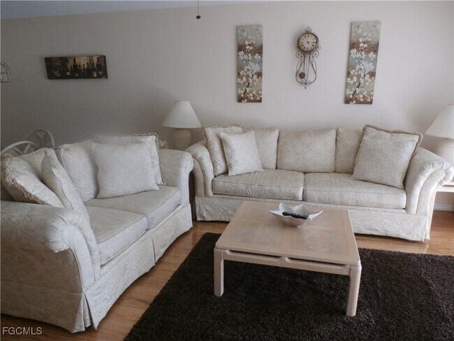 Foto del edificio - 12150 Kelly Sands Way