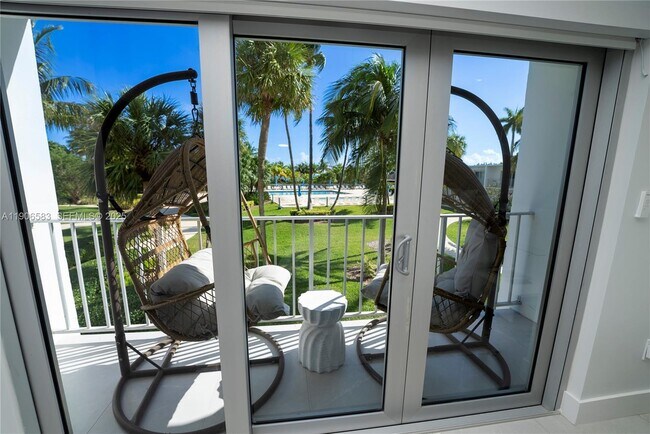 Foto del edificio - 881 Ocean Dr