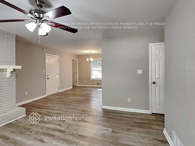Foto del edificio - 182 Old Mill Way SW