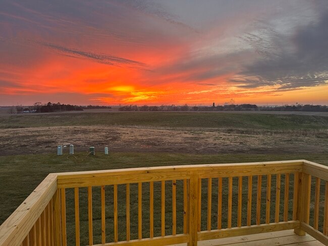 Building Photo - 11704 S 125th St