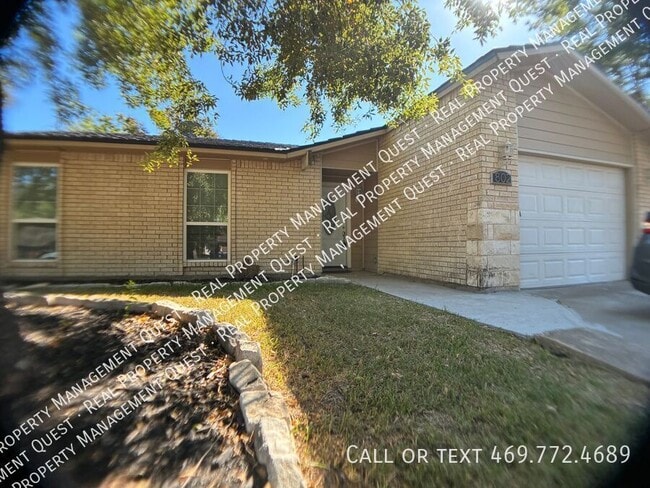 Photo - 802 Netherland Dr House