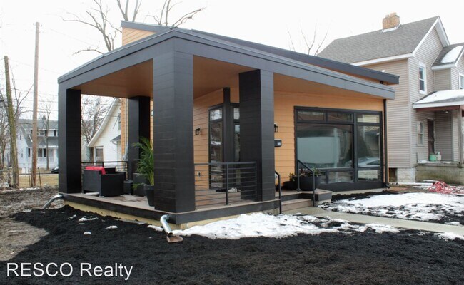 Building Photo - 3 br, 2 bath House - 989 McClelland Ave.