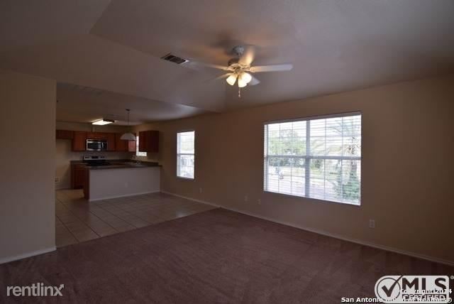 Foto principal - 1331 N Gevers St