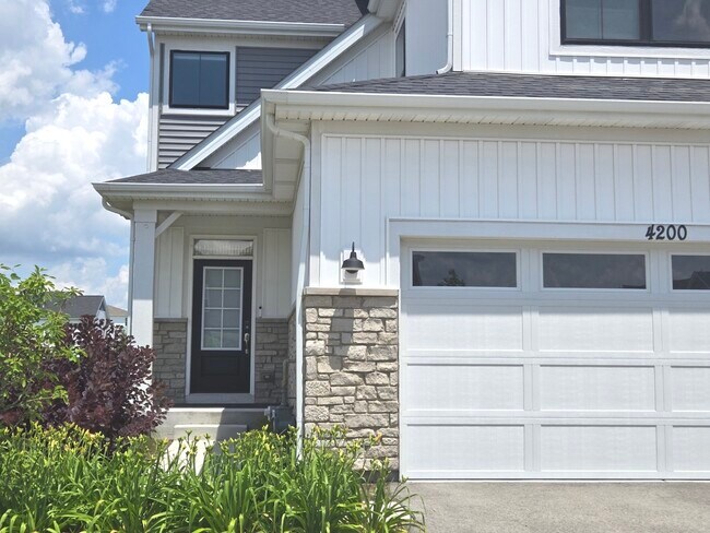 Building Photo - 4200 Chelsea Mnr Cir