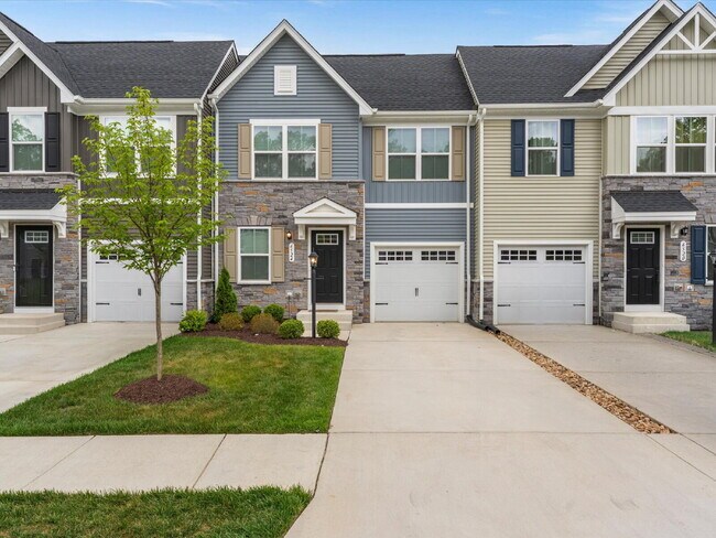 Building Photo - 6524 Carters Walk Ln
