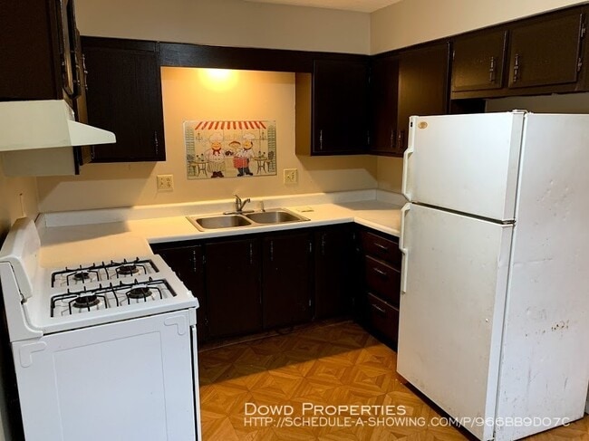 Building Photo - 112 College Park Ct