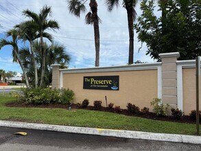 Building Photo - 1816 E Royal Tern Ln