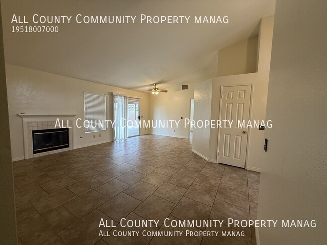 Foto del edificio - 2277 Oak Ave