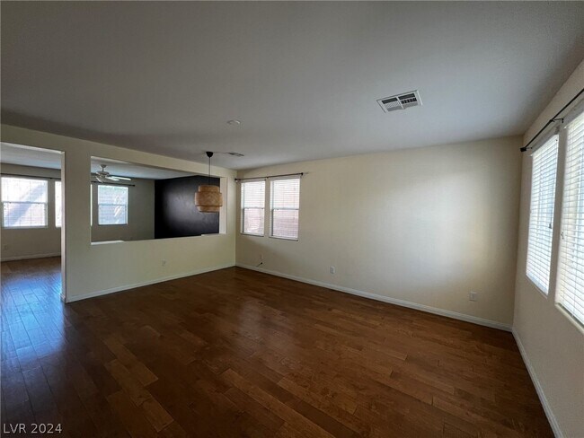 Building Photo - 2108 Mistle Thrush Dr