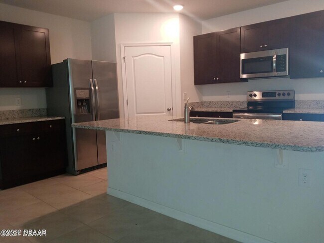 Foto del edificio - 5343 Sandpine Haven Ln