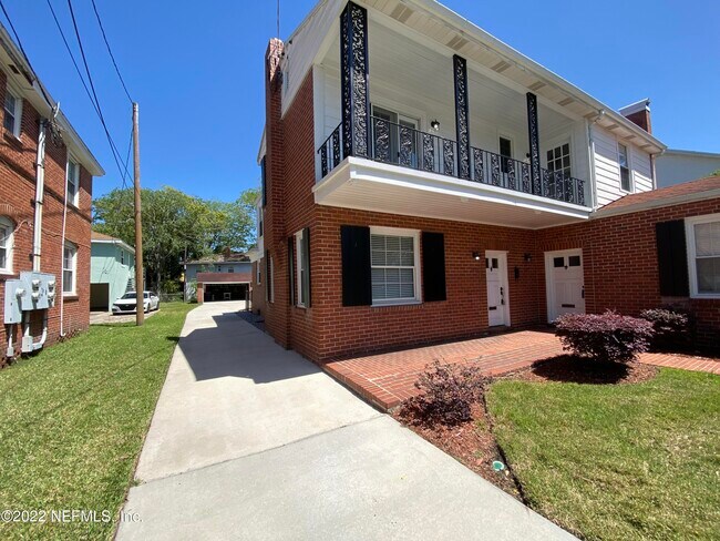 Foto del edificio - 1271 Belmont Terrace