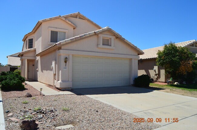 Foto del edificio - 4151 E Silverwood Dr
