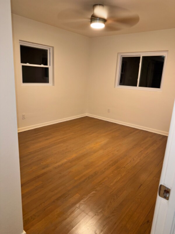 Foto del edificio - 562 Hartley Pl