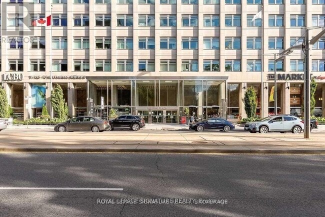 Building Photo - 111 St Clair Ave W