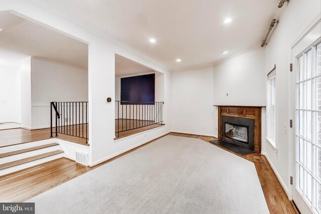 Building Photo - 1325 Chetworth Ct